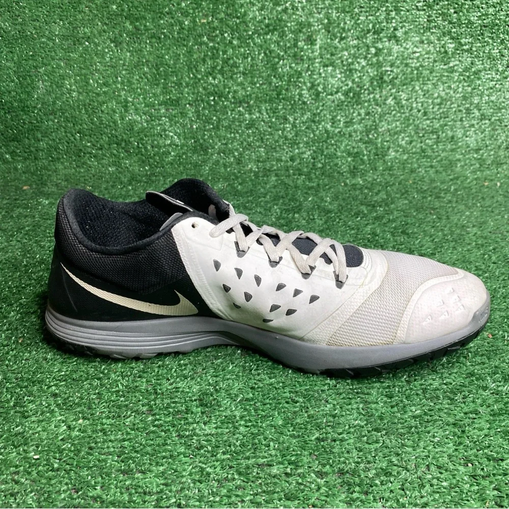 NIKE FS LITE RUN 2 MEN'S ATHLETIC SHOES‎ PANDA BLACK WHITE SIZE 13